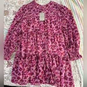 NWT Eesome tiered dress